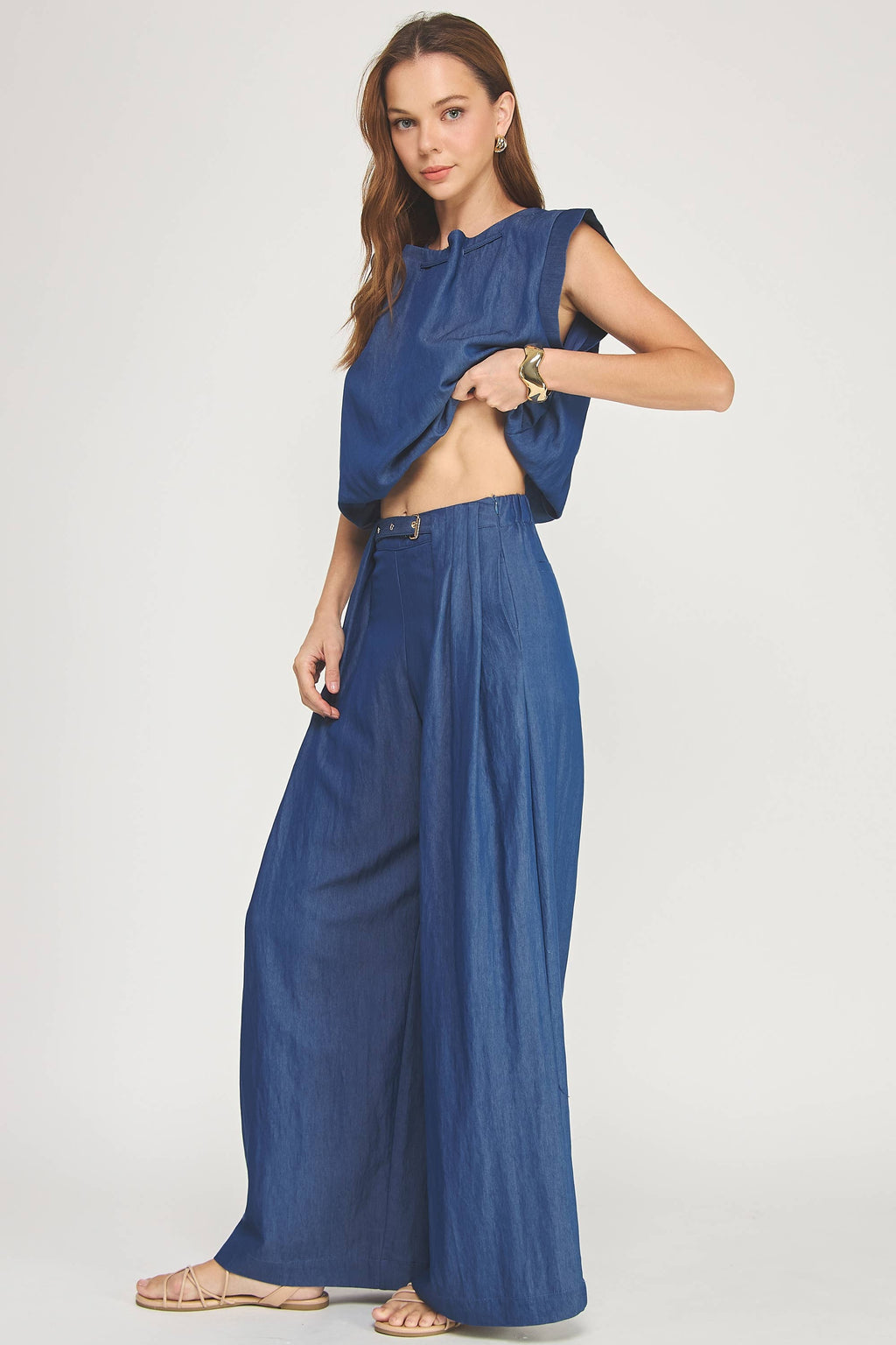 Sleeveless Top & Pleated Wide Pants Set